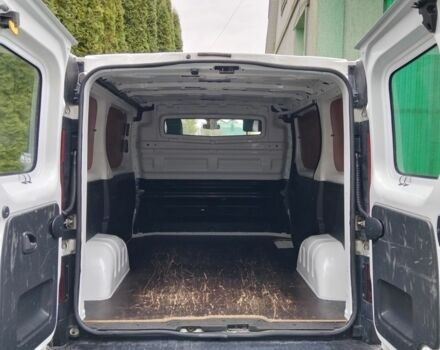 Белый Рено Трафик, объемом двигателя 1.6 л и пробегом 247 тыс. км за 12300 $, фото 5 на Automoto.ua