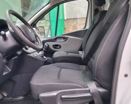 Белый Рено Трафик, объемом двигателя 1.6 л и пробегом 247 тыс. км за 12300 $, фото 12 на Automoto.ua