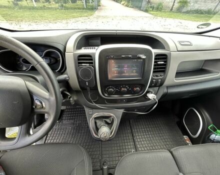 Білий Рено Трафік, об'ємом двигуна 1.6 л та пробігом 210 тис. км за 12500 $, фото 7 на Automoto.ua