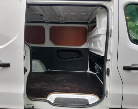 Белый Рено Трафик, объемом двигателя 1.6 л и пробегом 247 тыс. км за 12300 $, фото 9 на Automoto.ua