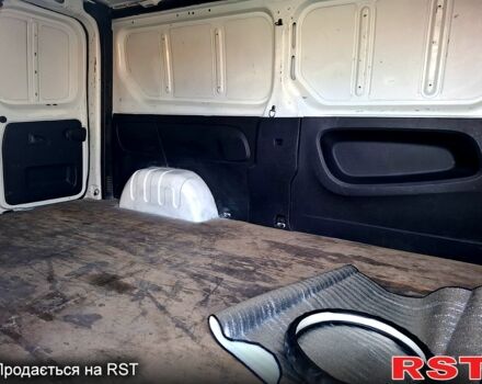Белый Рено Трафик, объемом двигателя 16 л и пробегом 183 тыс. км за 12900 $, фото 9 на Automoto.ua