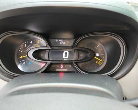 Белый Рено Трафик, объемом двигателя 1.6 л и пробегом 247 тыс. км за 12300 $, фото 13 на Automoto.ua