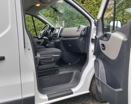 Белый Рено Трафик, объемом двигателя 1.6 л и пробегом 247 тыс. км за 12300 $, фото 16 на Automoto.ua