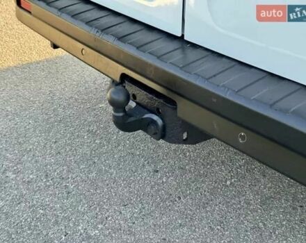 Белый Рено Трафик, объемом двигателя 1.6 л и пробегом 220 тыс. км за 13200 $, фото 3 на Automoto.ua