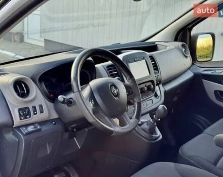 Белый Рено Трафик, объемом двигателя 1.6 л и пробегом 220 тыс. км за 13200 $, фото 4 на Automoto.ua