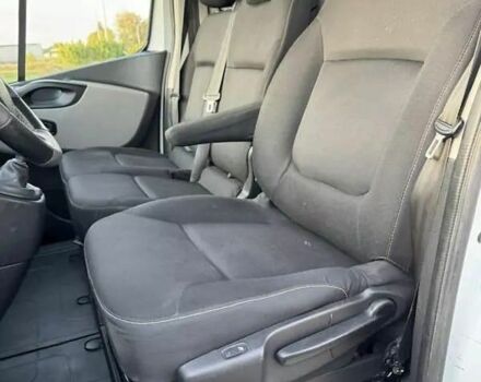 Белый Рено Трафик, объемом двигателя 1.6 л и пробегом 220 тыс. км за 13200 $, фото 6 на Automoto.ua