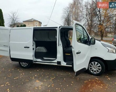 Белый Рено Трафик, объемом двигателя 1.6 л и пробегом 353 тыс. км за 8999 $, фото 23 на Automoto.ua