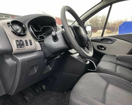 Белый Рено Трафик, объемом двигателя 1.6 л и пробегом 105 тыс. км за 12500 $, фото 3 на Automoto.ua