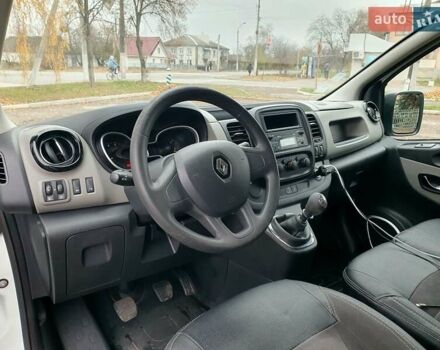 Белый Рено Трафик, объемом двигателя 1.6 л и пробегом 353 тыс. км за 8999 $, фото 10 на Automoto.ua