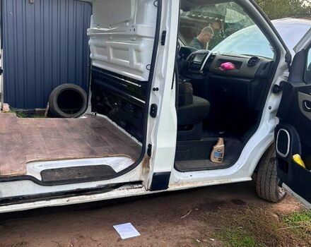 Белый Рено Трафик, объемом двигателя 1.6 л и пробегом 247 тыс. км за 19000 $, фото 4 на Automoto.ua