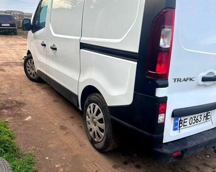 Белый Рено Трафик, объемом двигателя 1.6 л и пробегом 247 тыс. км за 19000 $, фото 5 на Automoto.ua