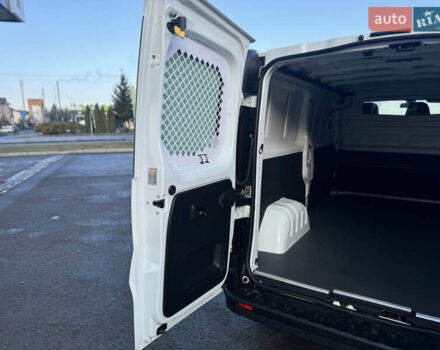 Белый Рено Трафик, объемом двигателя 2 л и пробегом 215 тыс. км за 16300 $, фото 24 на Automoto.ua