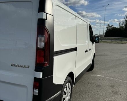 Белый Рено Трафик, объемом двигателя 2 л и пробегом 175 тыс. км за 17400 $, фото 5 на Automoto.ua