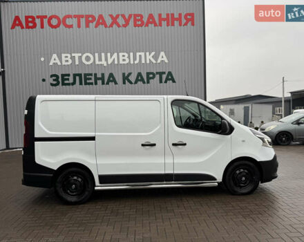 Белый Рено Трафик, объемом двигателя 2 л и пробегом 199 тыс. км за 17950 $, фото 60 на Automoto.ua