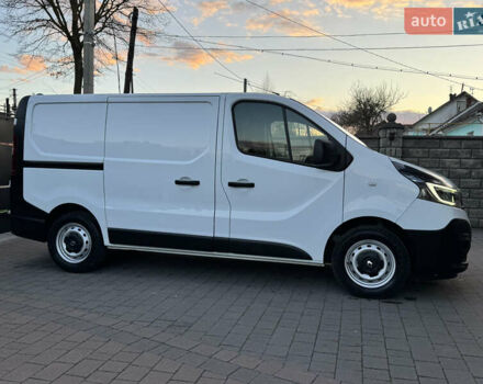 Белый Рено Трафик, объемом двигателя 2 л и пробегом 210 тыс. км за 15900 $, фото 87 на Automoto.ua