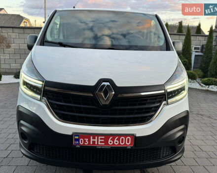Белый Рено Трафик, объемом двигателя 2 л и пробегом 210 тыс. км за 15900 $, фото 53 на Automoto.ua
