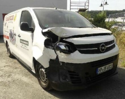 Белый Рено Трафик, объемом двигателя 2 л и пробегом 166 тыс. км за 7500 $, фото 4 на Automoto.ua