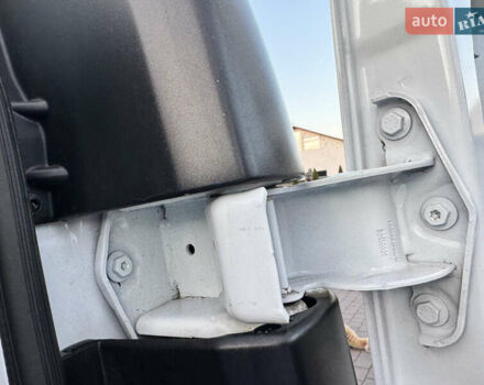 Белый Рено Трафик, объемом двигателя 2 л и пробегом 210 тыс. км за 15900 $, фото 69 на Automoto.ua