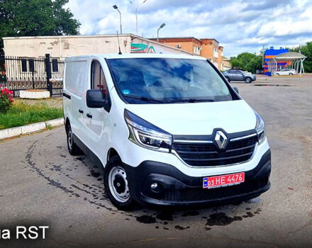 Белый Рено Трафик, объемом двигателя 2 л и пробегом 102 тыс. км за 18900 $, фото 1 на Automoto.ua