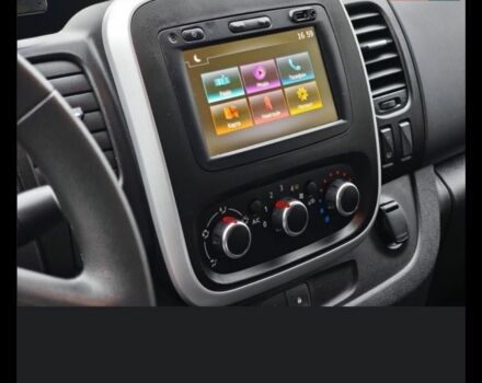 Белый Рено Трафик, объемом двигателя 2 л и пробегом 98 тыс. км за 19199 $, фото 6 на Automoto.ua