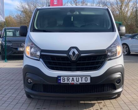 Белый Рено Трафик, объемом двигателя 2 л и пробегом 209 тыс. км за 16955 $, фото 1 на Automoto.ua