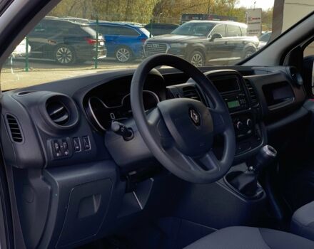 Белый Рено Трафик, объемом двигателя 2 л и пробегом 209 тыс. км за 16955 $, фото 11 на Automoto.ua