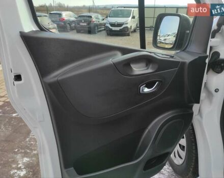 Белый Рено Трафик, объемом двигателя 2 л и пробегом 160 тыс. км за 18700 $, фото 23 на Automoto.ua