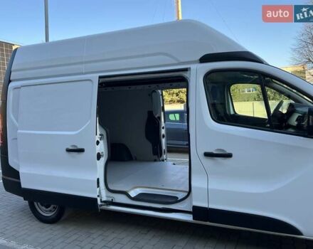 Белый Рено Трафик, объемом двигателя 2 л и пробегом 163 тыс. км за 23499 $, фото 20 на Automoto.ua