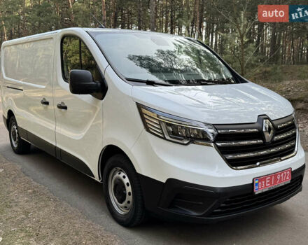 Белый Рено Трафик, объемом двигателя 2 л и пробегом 25 тыс. км за 32800 $, фото 1 на Automoto.ua