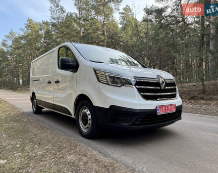 Белый Рено Трафик, объемом двигателя 2 л и пробегом 25 тыс. км за 32800 $, фото 2 на Automoto.ua