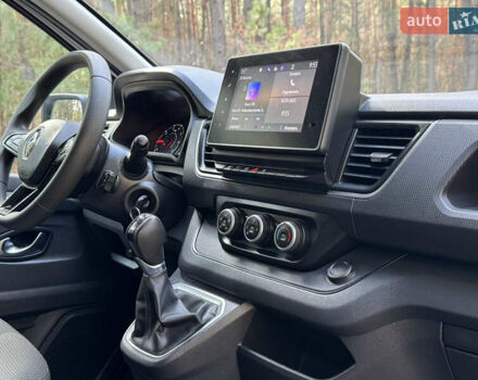 Белый Рено Трафик, объемом двигателя 2 л и пробегом 25 тыс. км за 32800 $, фото 41 на Automoto.ua