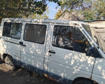 Белый Рено Трафик, объемом двигателя 0 л и пробегом 1 тыс. км за 1000 $, фото 2 на Automoto.ua