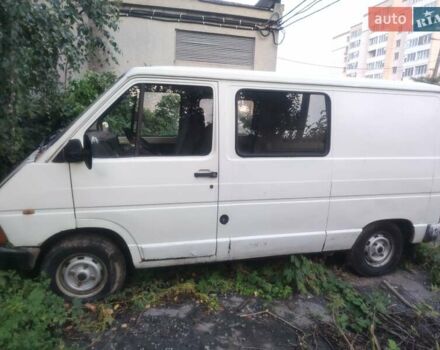 Білий Рено Трафік, об'ємом двигуна 0 л та пробігом 302 тис. км за 1012 $, фото 2 на Automoto.ua