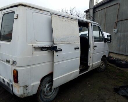 Белый Рено Трафик, объемом двигателя 0 л и пробегом 111 тыс. км за 1500 $, фото 4 на Automoto.ua