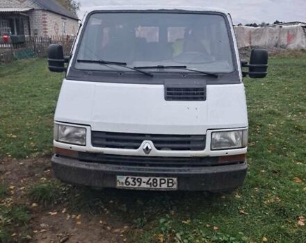 Белый Рено Трафик, объемом двигателя 2.07 л и пробегом 480 тыс. км за 1000 $, фото 2 на Automoto.ua