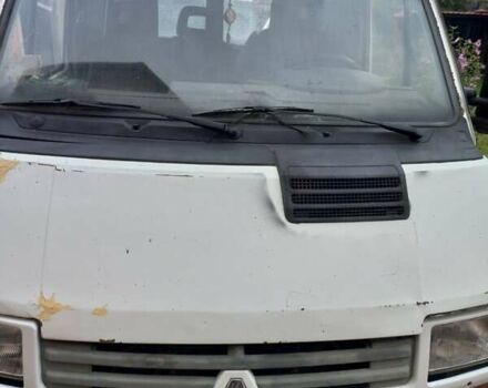 Белый Рено Трафик, объемом двигателя 2.1 л и пробегом 365 тыс. км за 1700 $, фото 1 на Automoto.ua