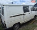Білий Рено Трафік, об'ємом двигуна 2.1 л та пробігом 460 тис. км за 650 $, фото 2 на Automoto.ua
