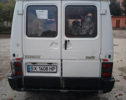 Рено Трафик 1998 в Каменце-Подольском на Automoto.ua Белый Рено Трафик, объемом двигателя 2.5 л и пробегом 295 тыс. км за 2600 $, фото 5 на Automoto.ua
