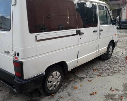 Рено Трафик 1998 в Каменце-Подольском на Automoto.ua Белый Рено Трафик, объемом двигателя 2.5 л и пробегом 295 тыс. км за 2600 $, фото 2 на Automoto.ua