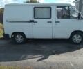 Белый Рено Трафик, объемом двигателя 2.5 л и пробегом 300 тыс. км за 3000 $, фото 2 на Automoto.ua