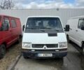 Белый Рено Трафик, объемом двигателя 1.9 л и пробегом 400 тыс. км за 2800 $, фото 1 на Automoto.ua