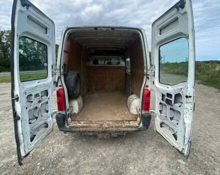 Белый Рено Трафик, объемом двигателя 0 л и пробегом 379 тыс. км за 2950 $, фото 6 на Automoto.ua