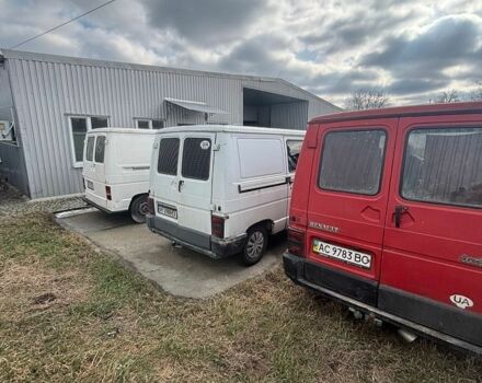 Белый Рено Трафик, объемом двигателя 1.9 л и пробегом 400 тыс. км за 2800 $, фото 4 на Automoto.ua