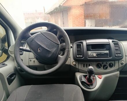Белый Рено Трафик, объемом двигателя 1.9 л и пробегом 299 тыс. км за 6700 $, фото 6 на Automoto.ua