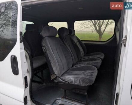 Белый Рено Трафик, объемом двигателя 1.9 л и пробегом 330 тыс. км за 4850 $, фото 15 на Automoto.ua