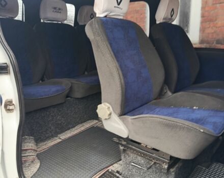 Белый Рено Трафик, объемом двигателя 1.9 л и пробегом 299 тыс. км за 6700 $, фото 5 на Automoto.ua