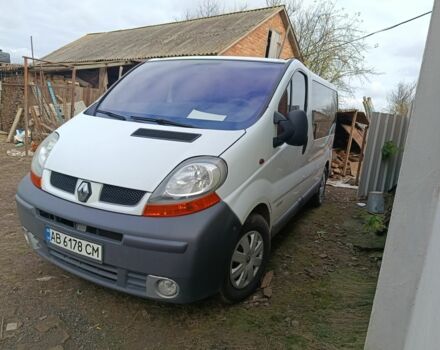 Белый Рено Трафик, объемом двигателя 1.9 л и пробегом 299 тыс. км за 6700 $, фото 1 на Automoto.ua