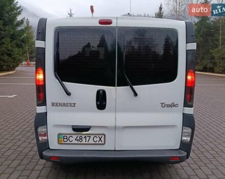 Белый Рено Трафик, объемом двигателя 1.87 л и пробегом 317 тыс. км за 6000 $, фото 24 на Automoto.ua