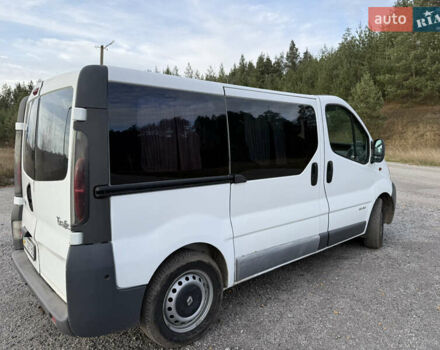 Белый Рено Трафик, объемом двигателя 1.9 л и пробегом 241 тыс. км за 5100 $, фото 5 на Automoto.ua