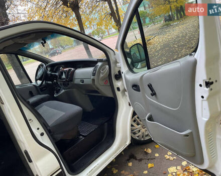 Белый Рено Трафик, объемом двигателя 1.87 л и пробегом 380 тыс. км за 6400 $, фото 35 на Automoto.ua
